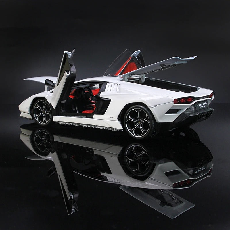 Lamborghini Countach LPI 800-4 1:18 Diecast Model Car – Premium Alloy Collectible with Opening Parts