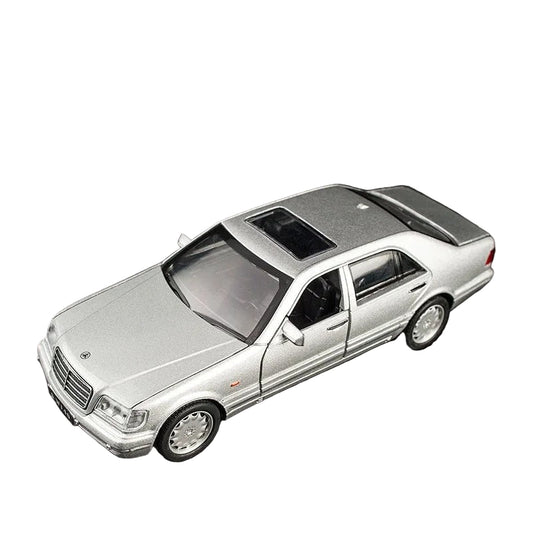 1:32 Mercedes-Benz S-Class W140 Diecast Model Car