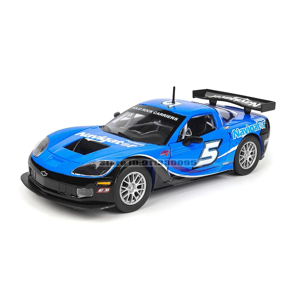 1:24 Chevrolet Corvette C6R Diecast Model Car image 2