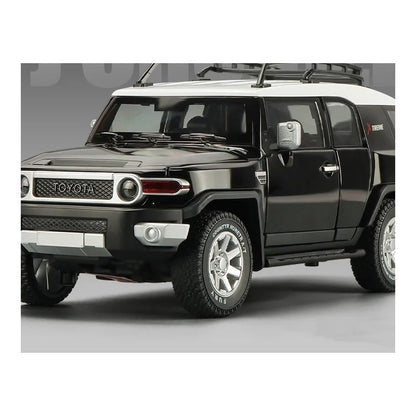1:24 Toyota FJ Cruiser diecast model - black view
