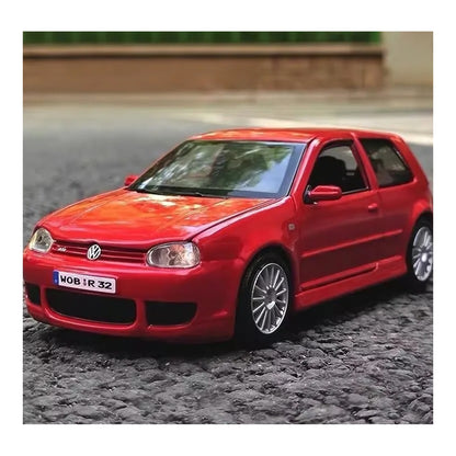 1:24 Volkswagen Golf R32 diecast model - red view