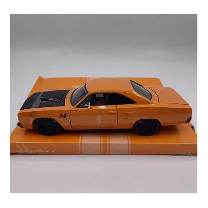 1:24 1970 Plymouth Road Runner diecast model - rear view