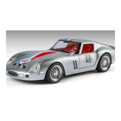 1:24 Ferrari 250 GTO diecast model - silver view