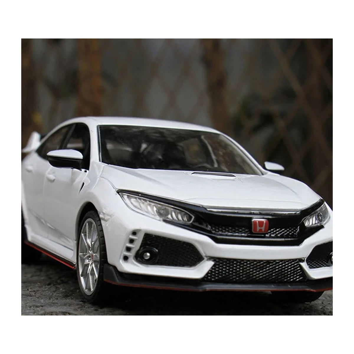 1:24 Honda Civic Type R diecast model - white front view
