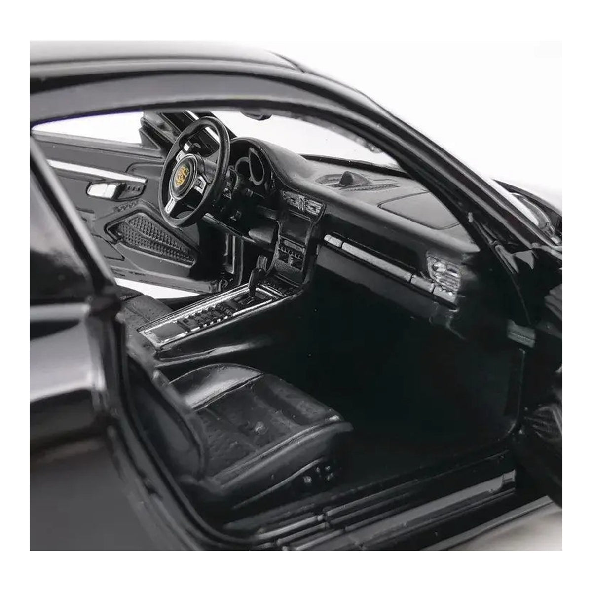 1:24 Porsche 911 Carrera (991) diecast model - interior view