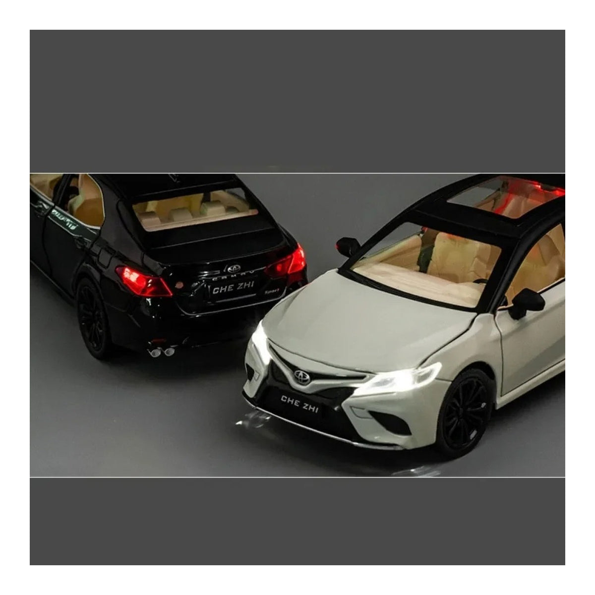 1:24 Toyota Camry diecast model - lights view