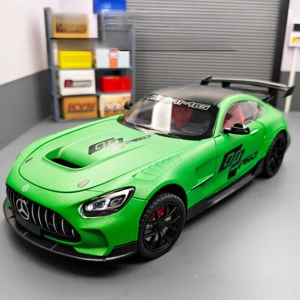 1:24 GT Sports Diecast Model Car - FunCarScale