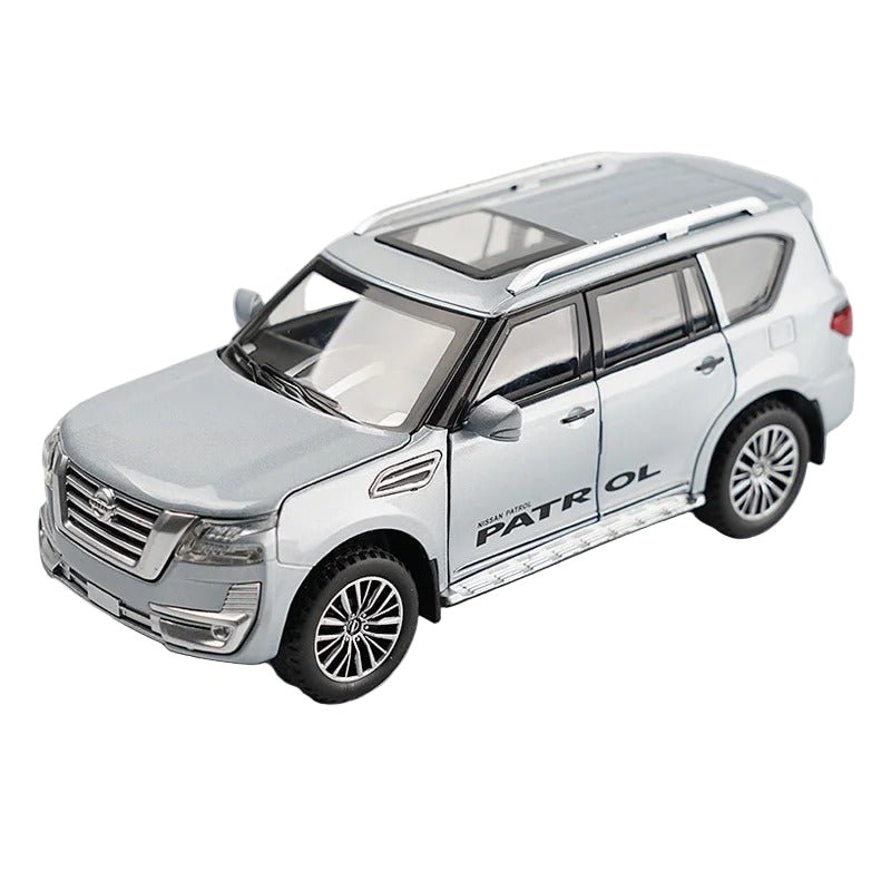 1:32 Nissan Patrol Y62 Diecast Model Car - product gallery image 2