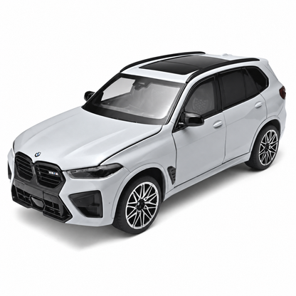 1:24 BMW X5 M diecast model - silver complete front three-quarter view