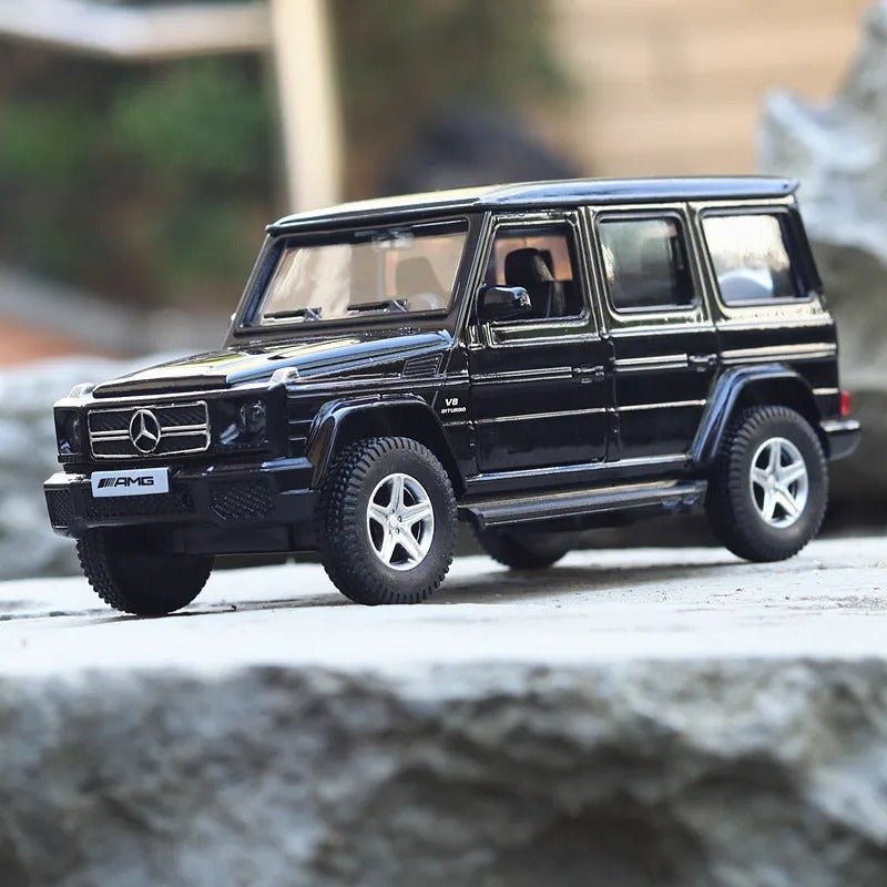 1:36 Mercedes - Benz G63 AMG Diecast Model Car - FunCarScale