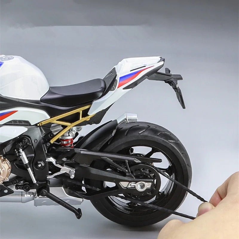 1:9 S1000RR Alloy Diecast Motorcycle Model w/ Lights - FunCarScale