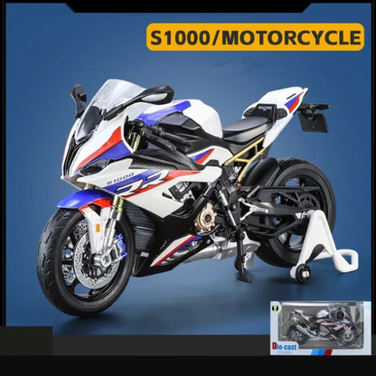 1:9 S1000RR Alloy Diecast Motorcycle Model w/ Lights - FunCarScale
