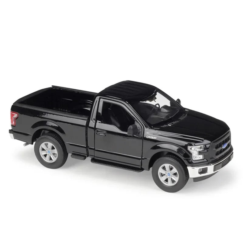 1:24 2015 Ford F-150 Regular Cab - Black - front three-quarter view