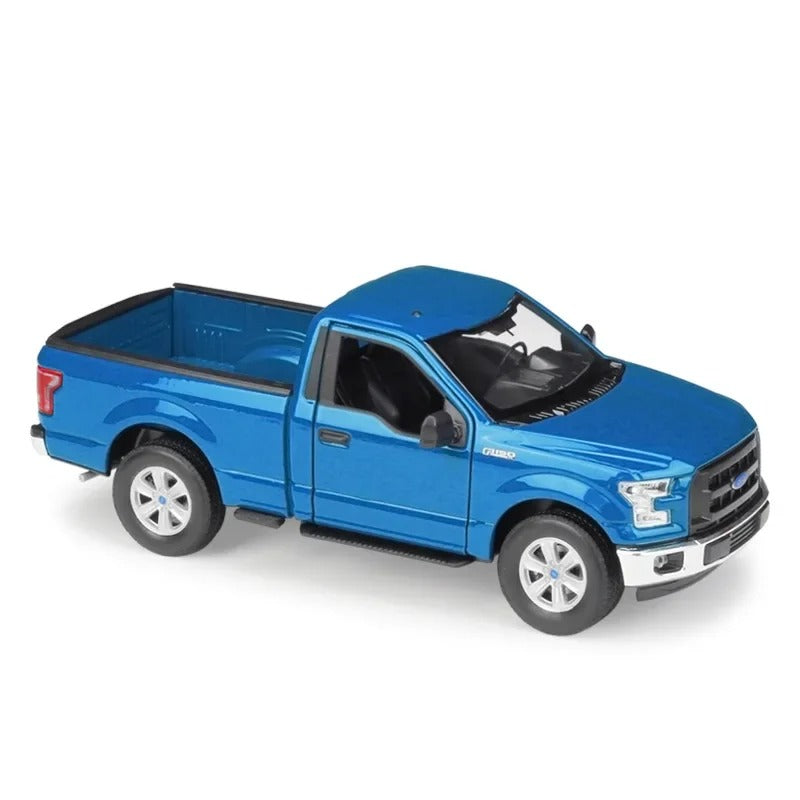 1:24 2015 Ford F-150 Regular Cab - Blue - front three-quarter view