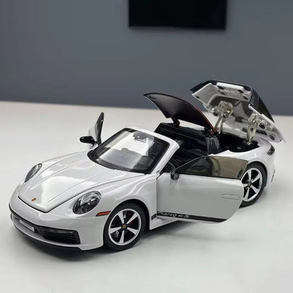 1:32 Porsche 911 Targa Diecast Model - details