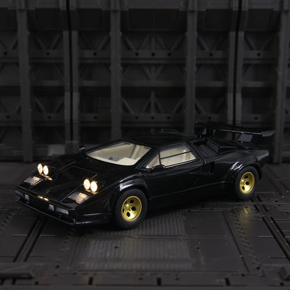 1:24 Lamborghini Countach Diecast Model - details