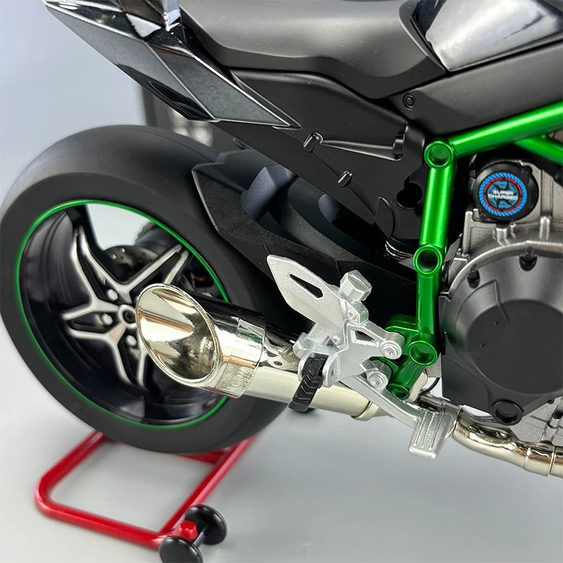 Kawasaki H2R 1:6 Diecast Motorcycle Model with Mist Spray, Sound & Lights