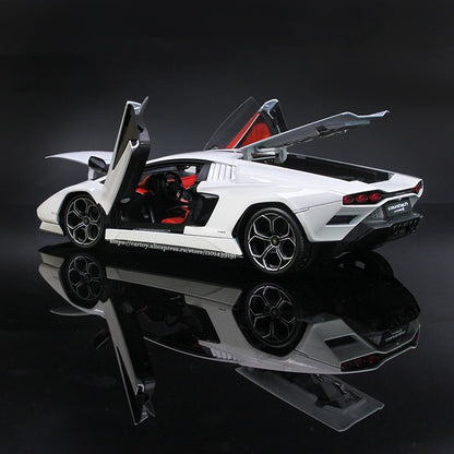 Lamborghini Countach LPI 800-4 1:18 Diecast Model Car – Premium Alloy Collectible with Opening Parts