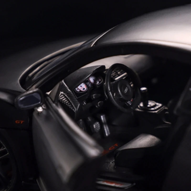 1:18 Audi R8 V10 Plus Diecast Model Car image 5