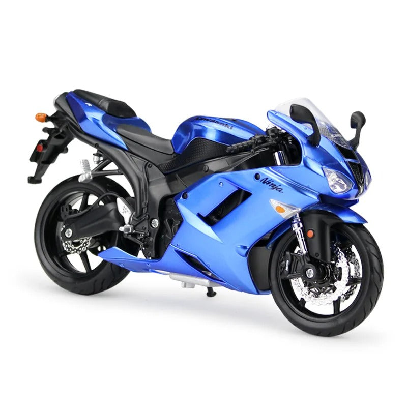 Maisto Kawasaki Ninja Blue ZX-6R – right-side front three-quarter view
